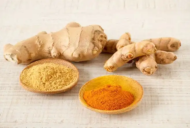 Both ginger and turmeric have anti-inflammatory and antioxidant properties that can prevent cholesterol accumulation and reduce blood fat